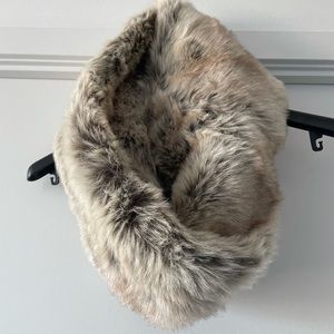 Faux fur holt renfrew circle scarf